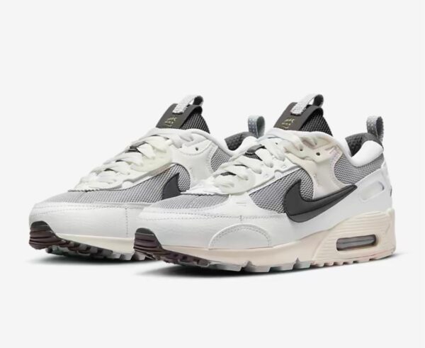 ⁦Nike Air Max 90 Futura⁩ – תמונה ⁦5⁩