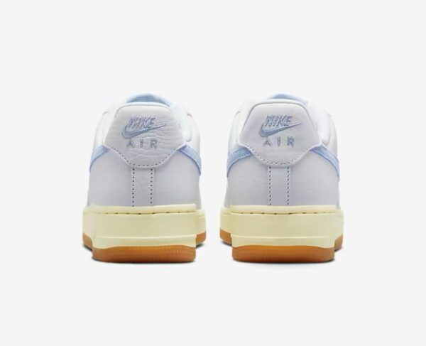 ⁦Nike Air Force 1 '07⁩ – תמונה ⁦3⁩